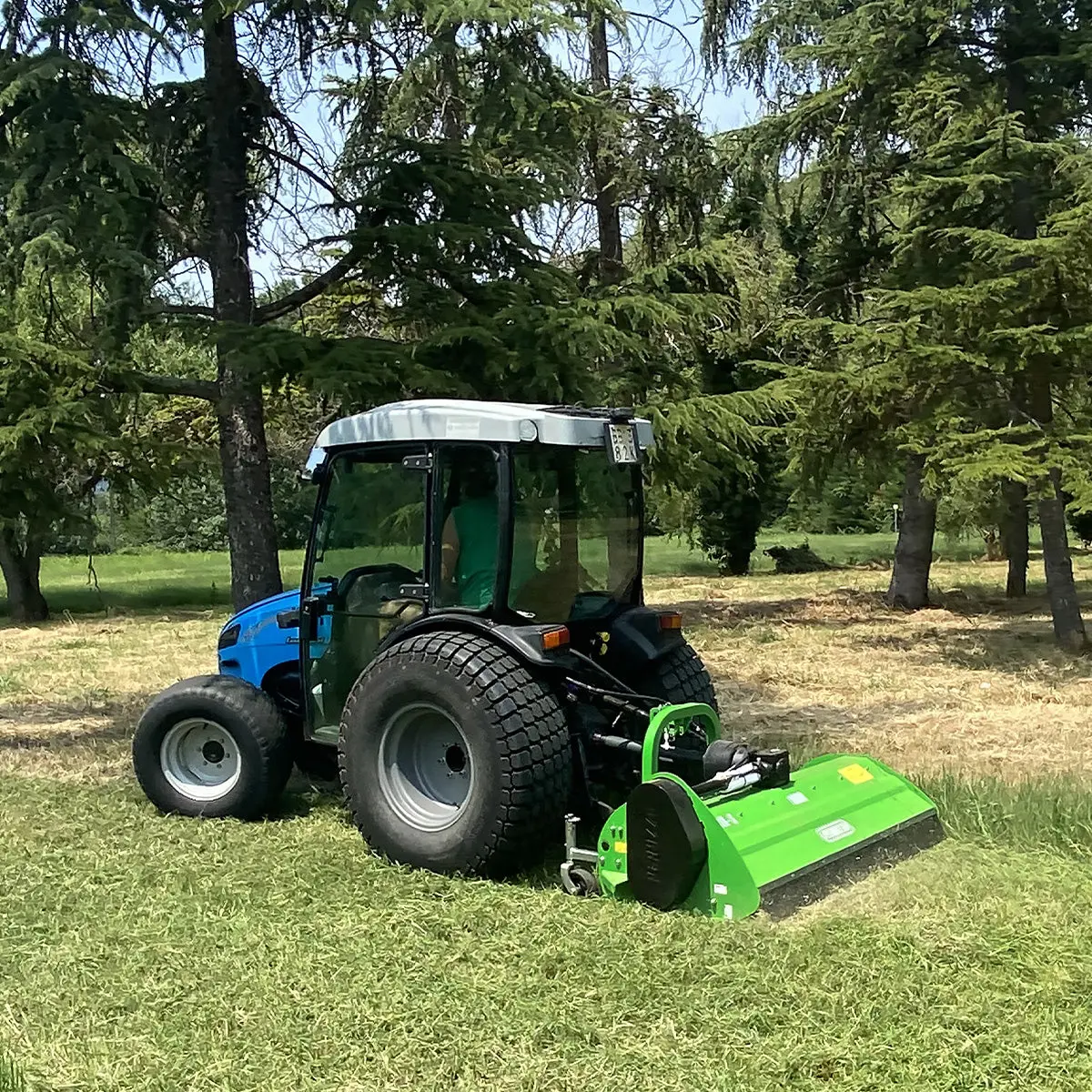 Peruzzo 52" Rear Mounted Side Shift Flail Mower for 20-30HP Tractors, MFR#: FOX-S 1400, Made in Italy TMG-PE9425 - Image 8